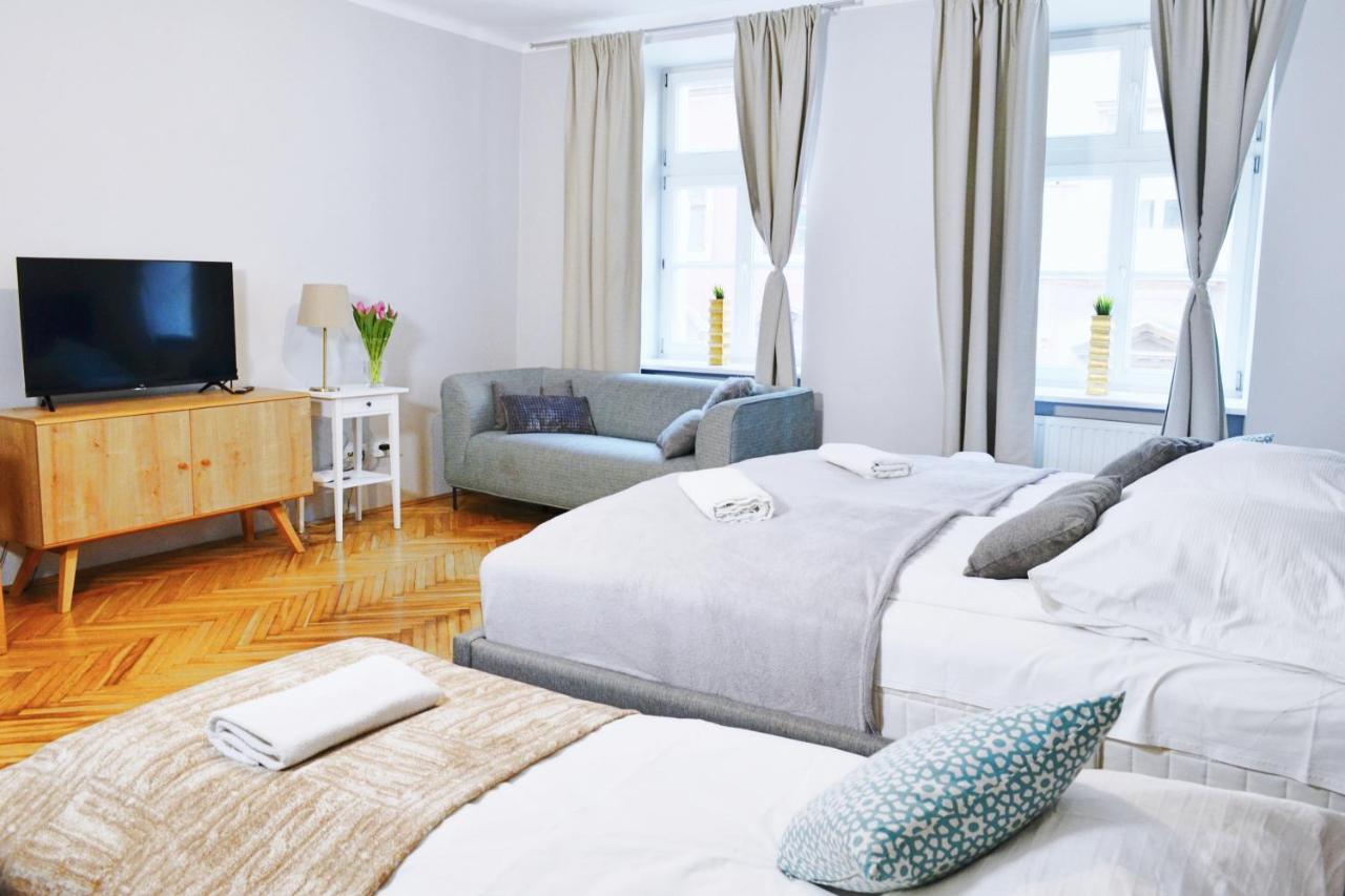 21 Florianska Street Apartments Краків Екстер'єр фото