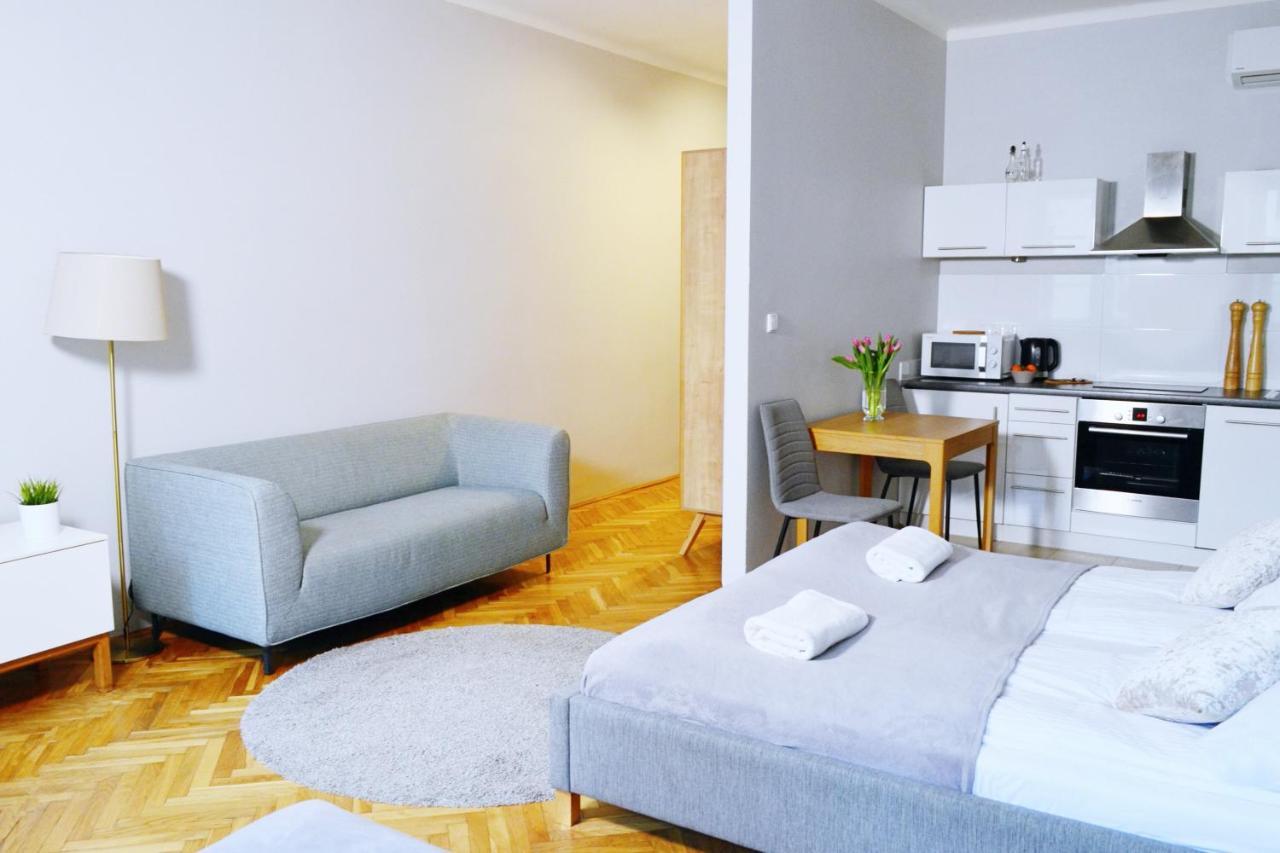 21 Florianska Street Apartments Краків Екстер'єр фото